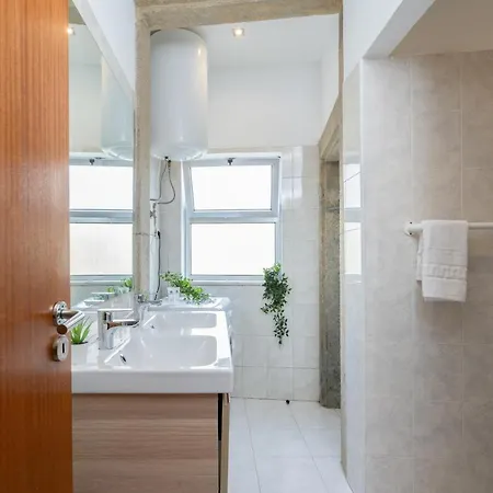 Trendy Flats - Instaworthy River View By Host Wise * Oporto