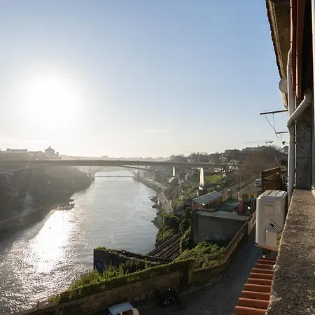 Trendy Flats - Instaworthy River View By Host Wise * Oporto