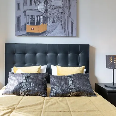 Trendy Flats - Instaworthy River View By Host Wise Apartment