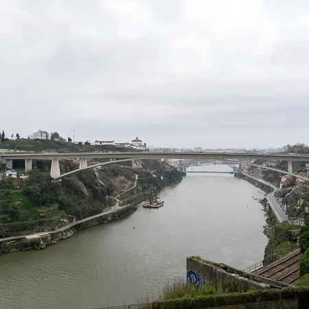 Trendy Flats - Instaworthy River View By Host Wise Apartment Porto